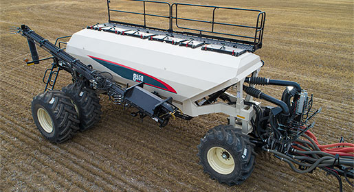 Using the 8000 Series Air Cart Load/Unload Auger saves time with loading and unloading.