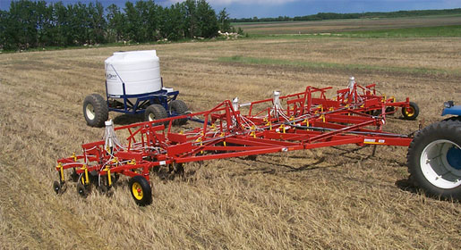 The 6220 Fixed Hitch Coulter Applicator