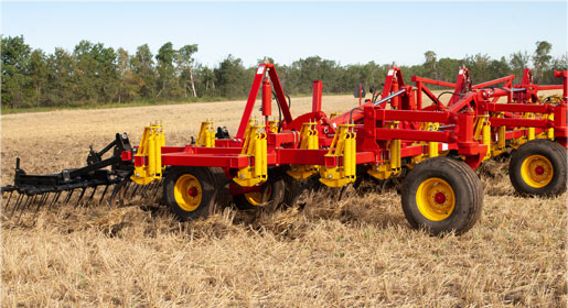 9500 Floating Hitch Chisel Plow