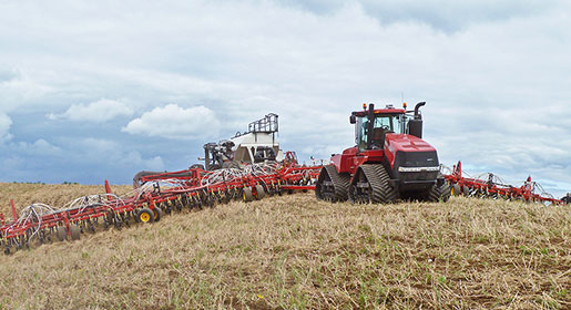 3420 Paralink Hoe Drill seeding in uneven ground