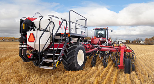 The FMS™ air seeder is designed with the same proven Bourgault ingenuity found on Bourgault's large air seeder tanks.