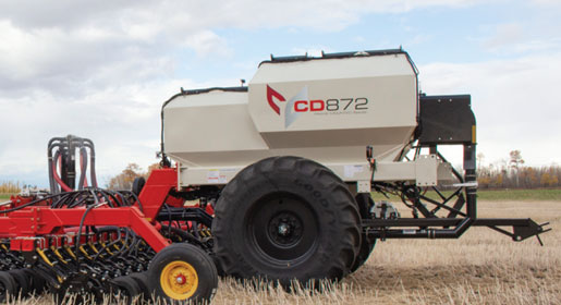 The rear tow hitch option gives you the ability to stretch out more acres per fill by adding a liquid fertilizer cart to your seeding system