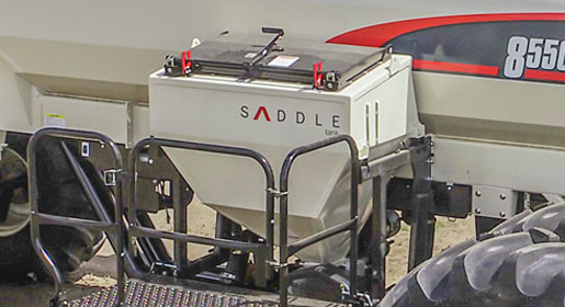 8000 Series Air Cart Saddle Tank™ makes seeding bagged product easy & convenient.