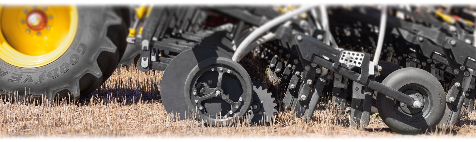 Bourgault Mid Row Bander™ Fertilizer Applicators