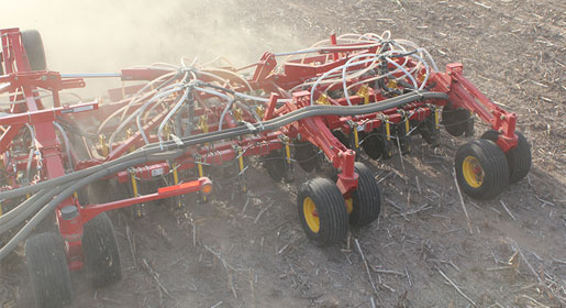 The low disturbance characteristics of the all-coulter 5925 allows producers to seed at higher speeds than conventional air hoe drills.