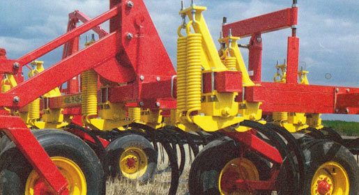 All 600 Series cultivators used a 600 lb. initial tension spring cushion shank assembly