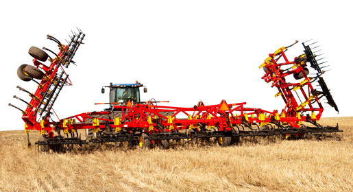 The 9500 Floating Chisel Plow is known for is renowned for is performance, durability, and low maintenance. 
